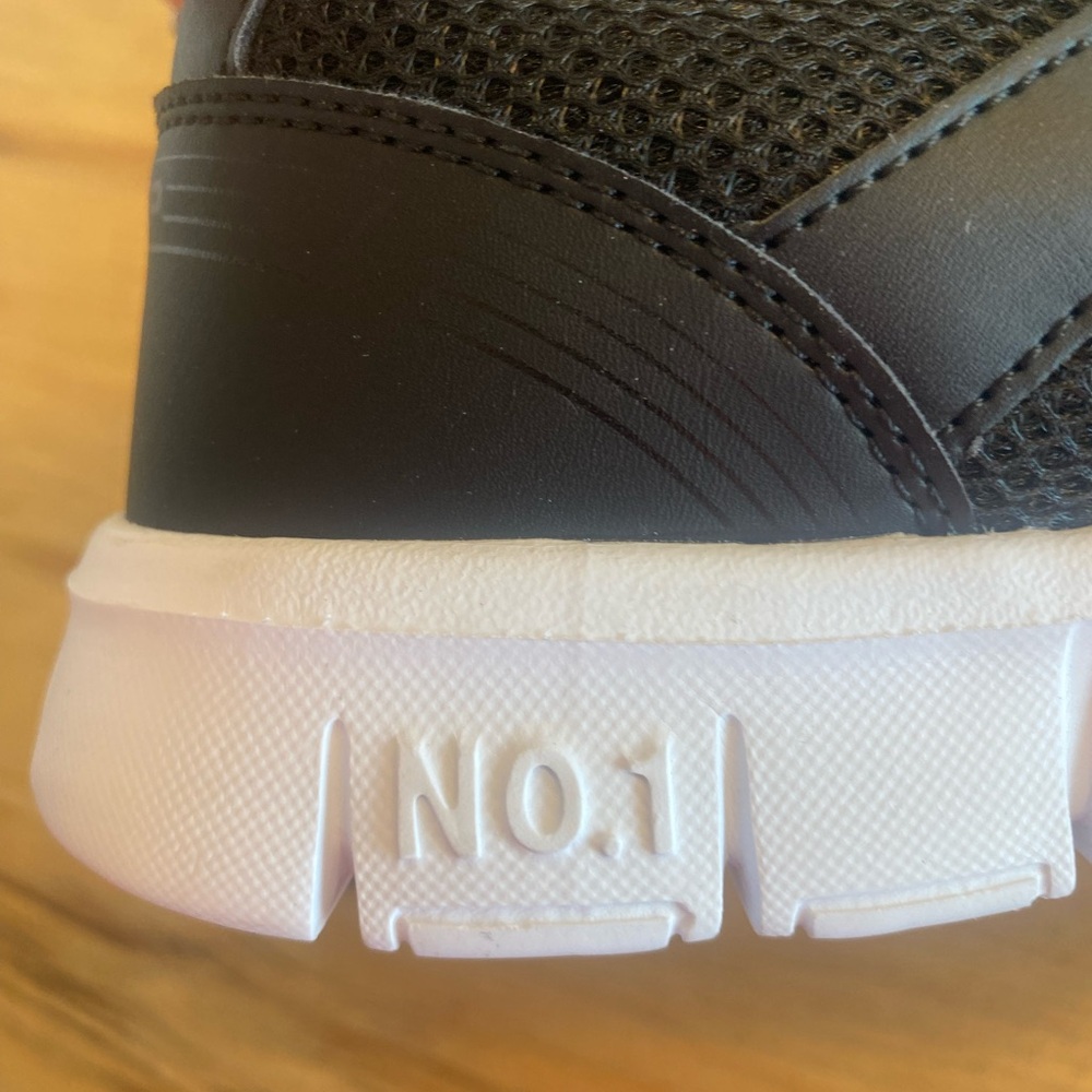 Black Athletic Women’s 9 Sneakers Shoes Nee - Picture 9 of 9